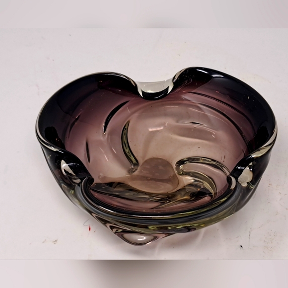Amethyst Art Glass Dish - Picture 3 of 4